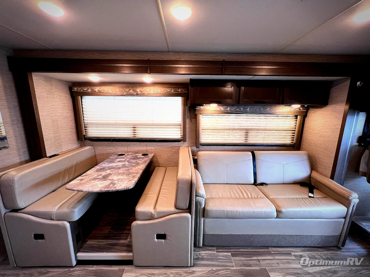 2022 Thor ACE 30.3 Photo 10