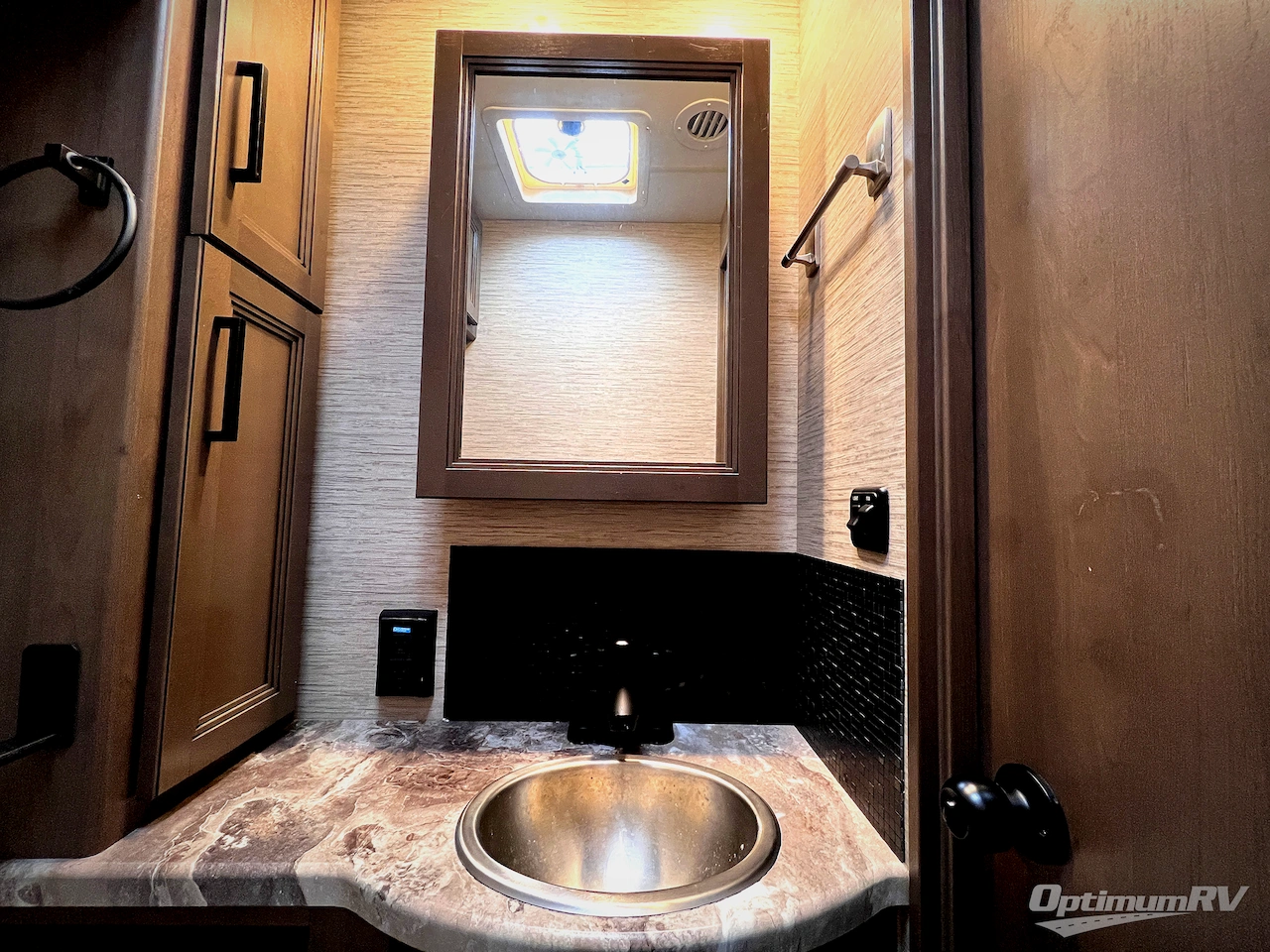 2022 Thor ACE 30.3 Photo 26