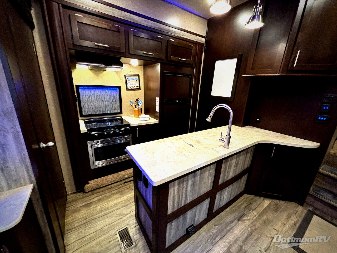 2018 Forest River Cherokee Wolf Pack 325PACK13 Photo 6