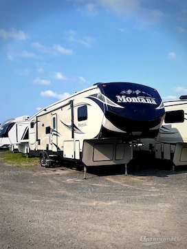 Used 2014 Keystone Montana High Country 338DB Featured Photo