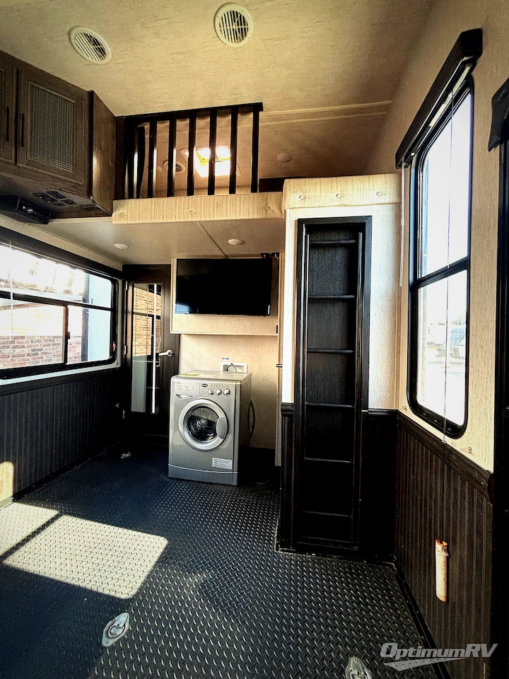 2019 Heartland Cyclone 4115 Photo 19