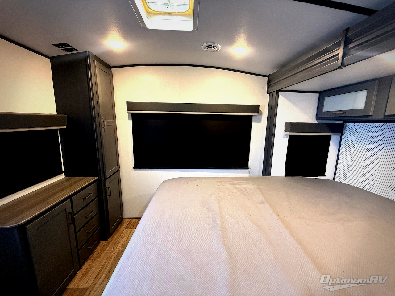 2023 Keystone Premier Ultra Lite 25FKPR Photo 19