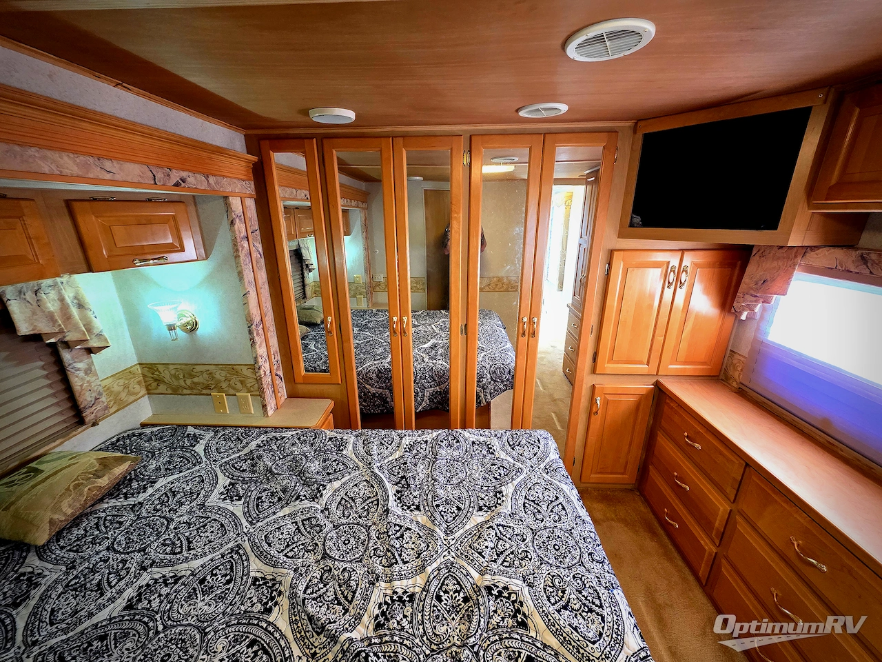 2003 Newmar Kountry Star 3651 Photo 22