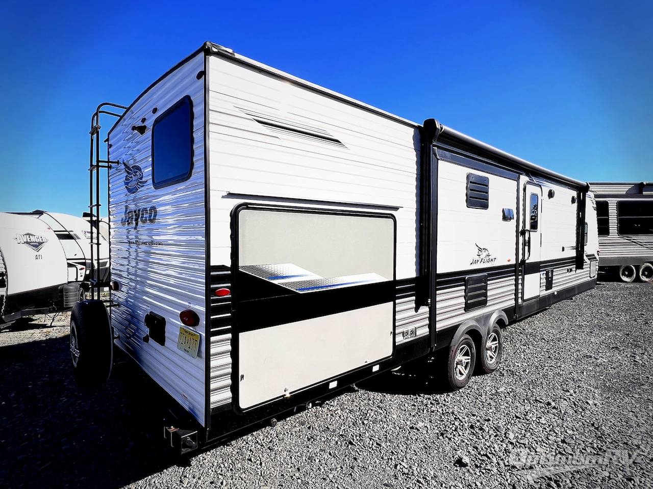 2022 Jayco Jay Flight 33RBTS Photo 2