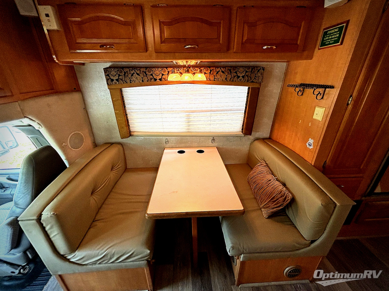 2003 Forest River Lexington 270S Photo 10