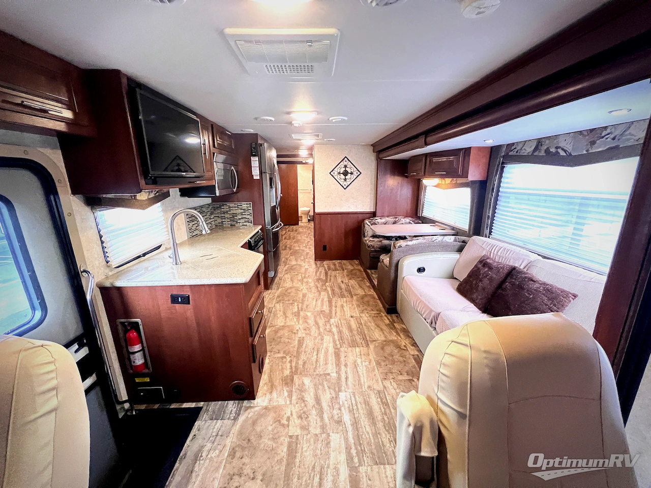 2016 Forest River Georgetown 364TS Photo 4