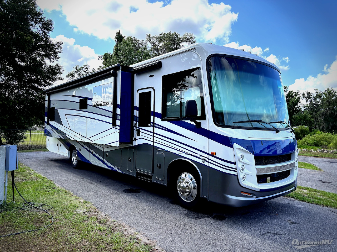 2025 Entegra Vision XL 36C Photo 1