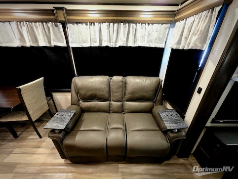 2021 Alliance Paradigm 340RL RV Photo 2
