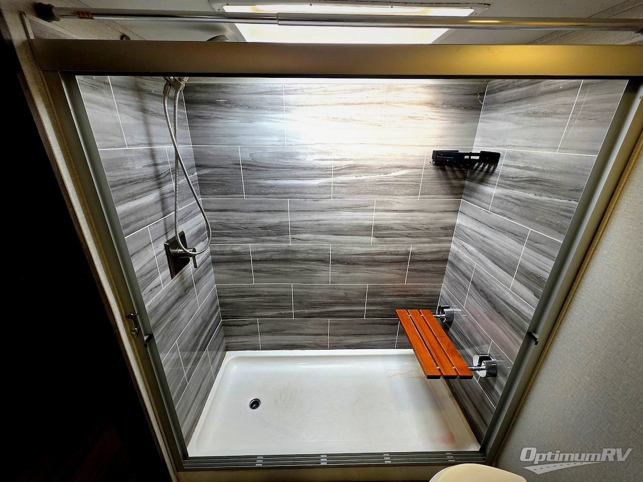 2021 Alliance Paradigm 340RL Photo 16