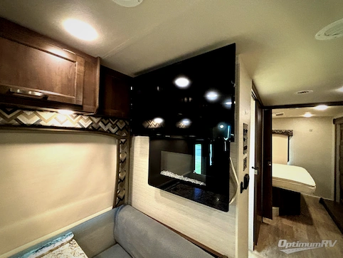 2018 Jayco Alante 29S RV Photo 3
