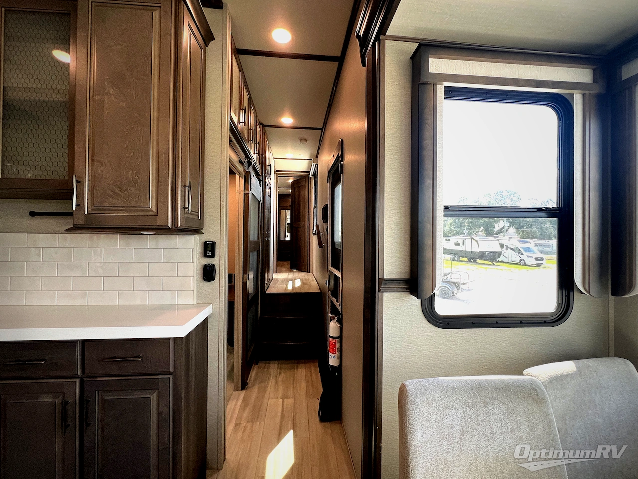 2022 Grand Design Solitude 378MBS Photo 15