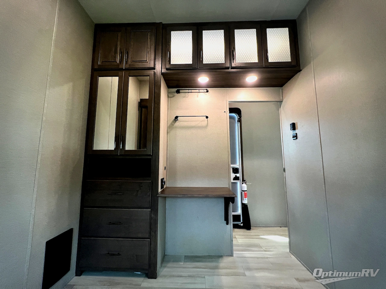2022 Grand Design Solitude 378MBS Photo 17