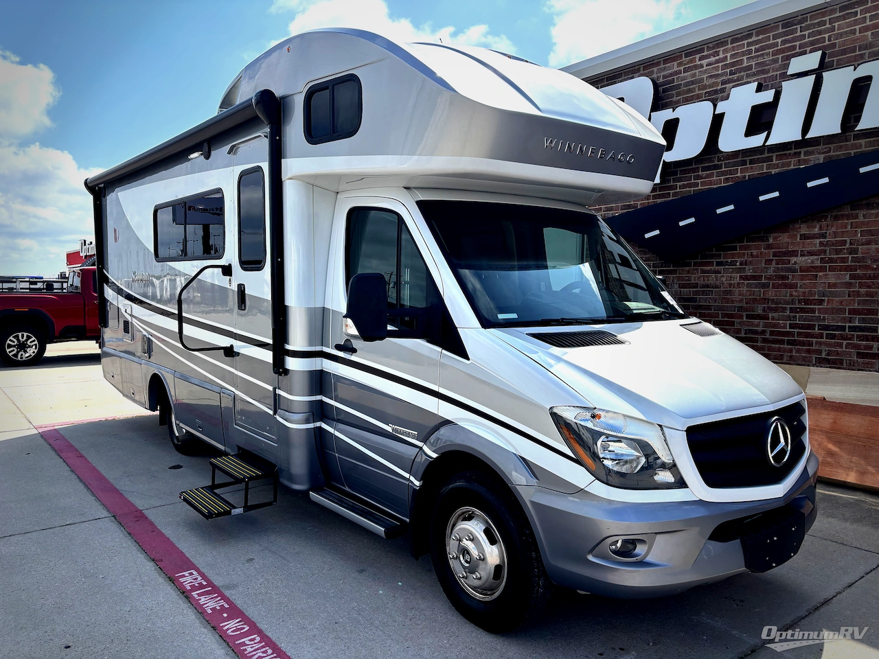 2019 Winnebago Navion 24D Photo 1