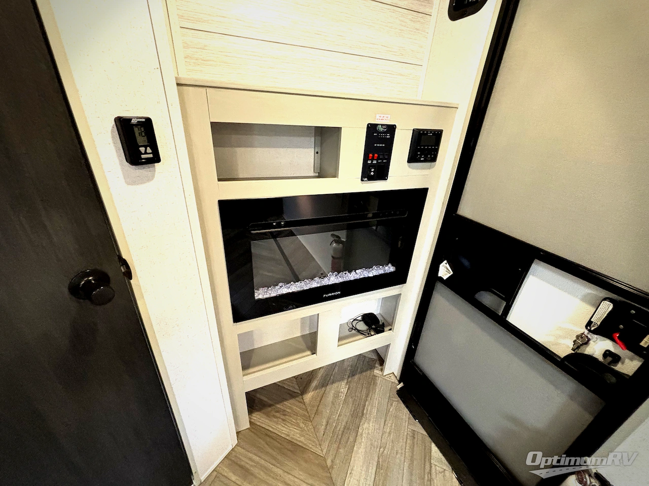 2022 Forest River Salem FSX 260RTX Photo 11