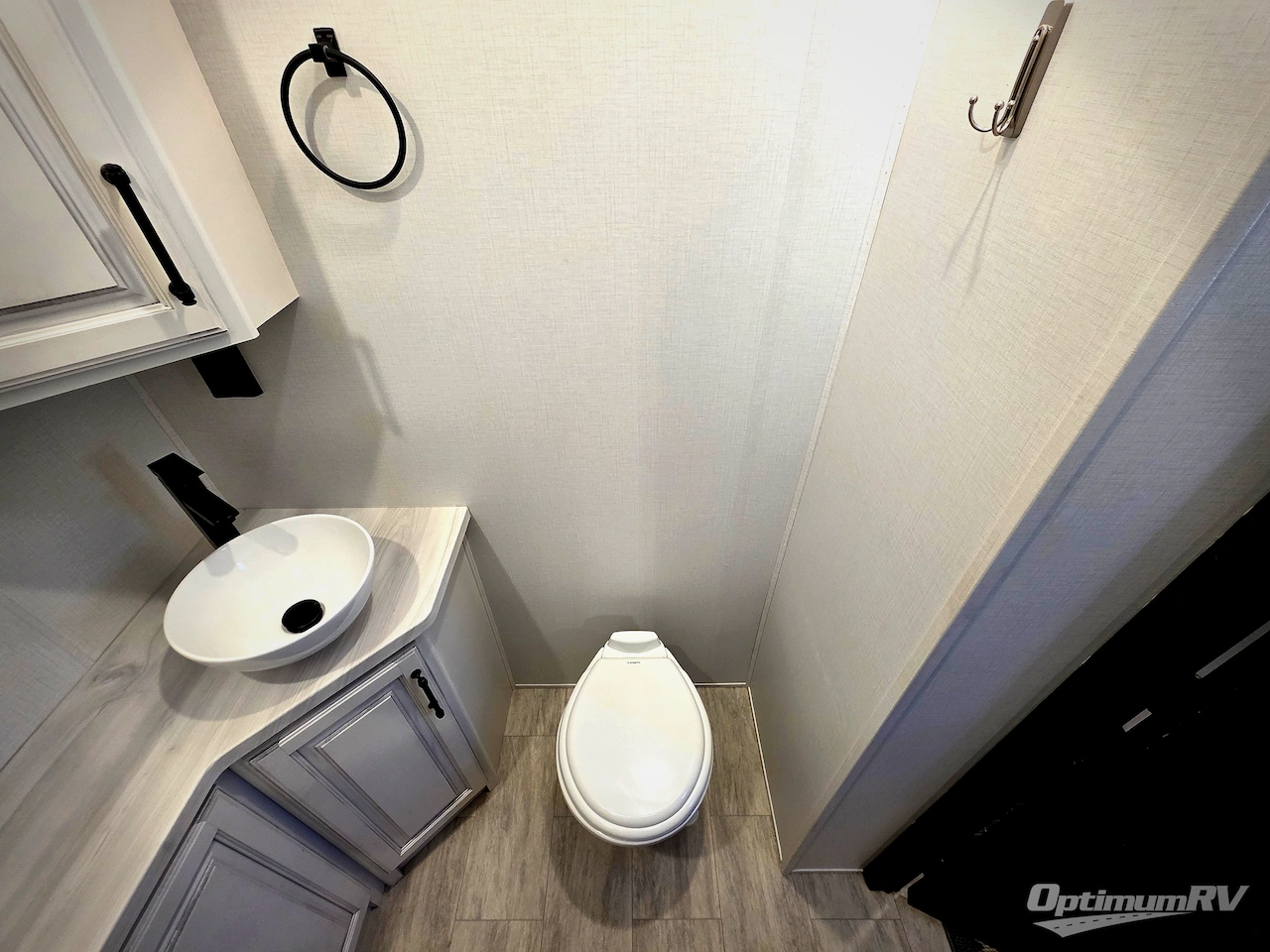 2023 Keystone Montana 3901RK Photo 15