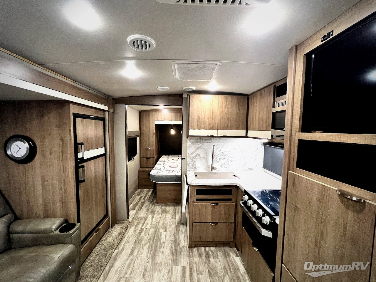 2020 Grand Design Imagine 2150RB Photo 4