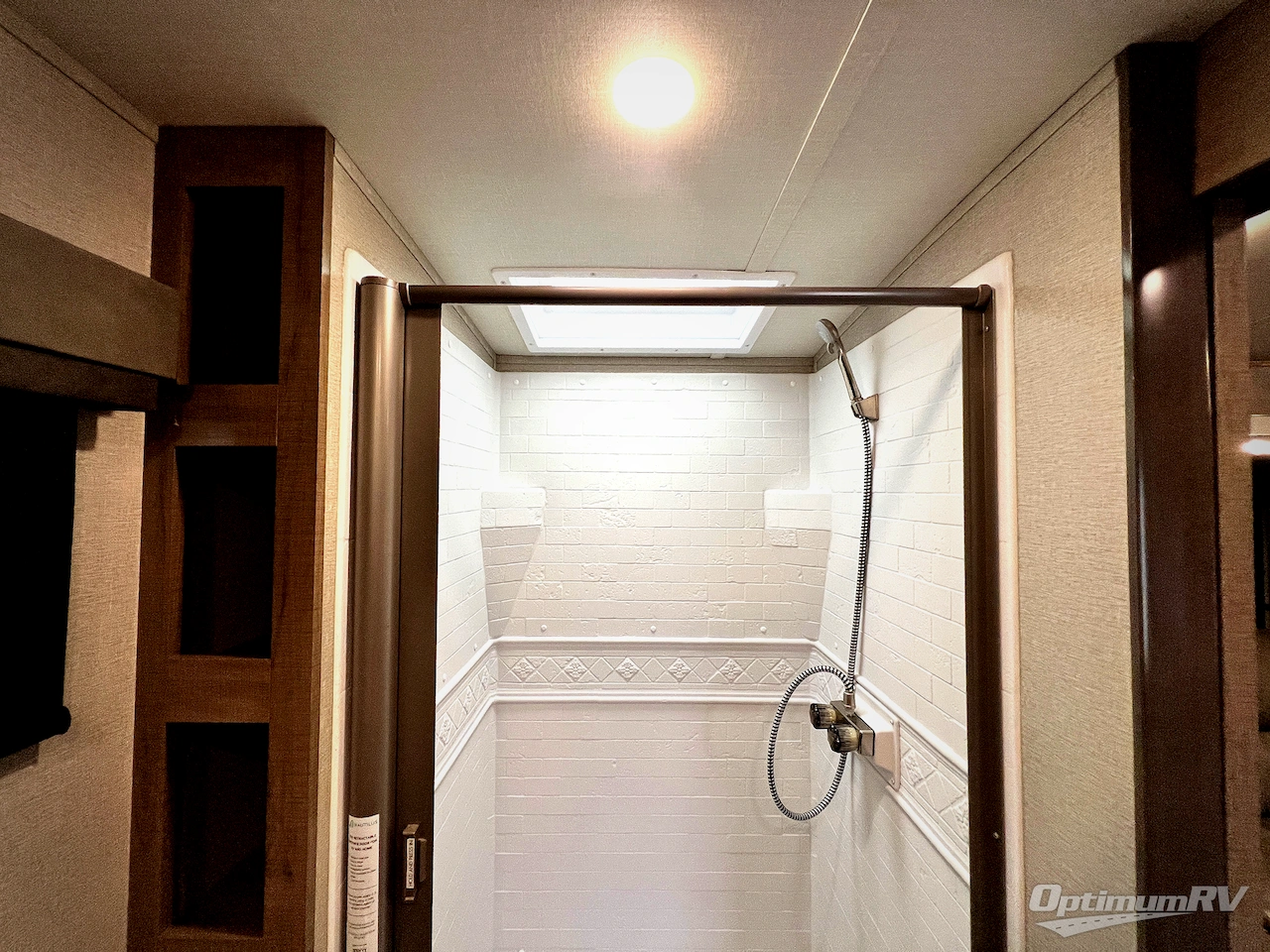 2020 Grand Design Imagine 2150RB Photo 16