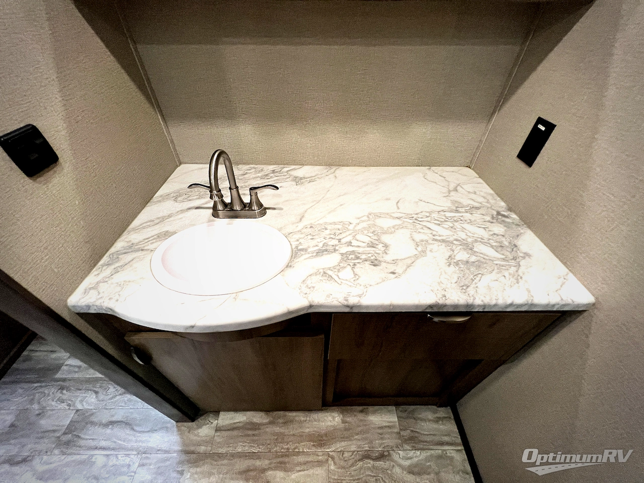 2020 Grand Design Imagine 2150RB Photo 15