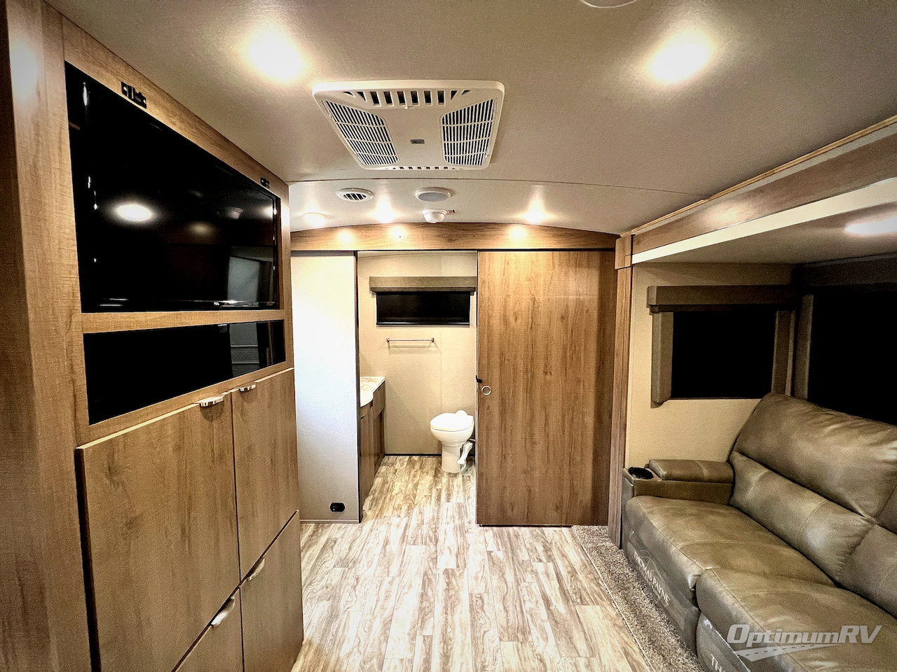 2020 Grand Design Imagine 2150RB Photo 5