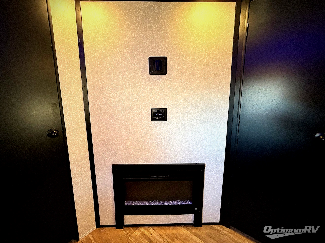 2022 Forest River Cherokee Grey Wolf 27DBH Photo 9