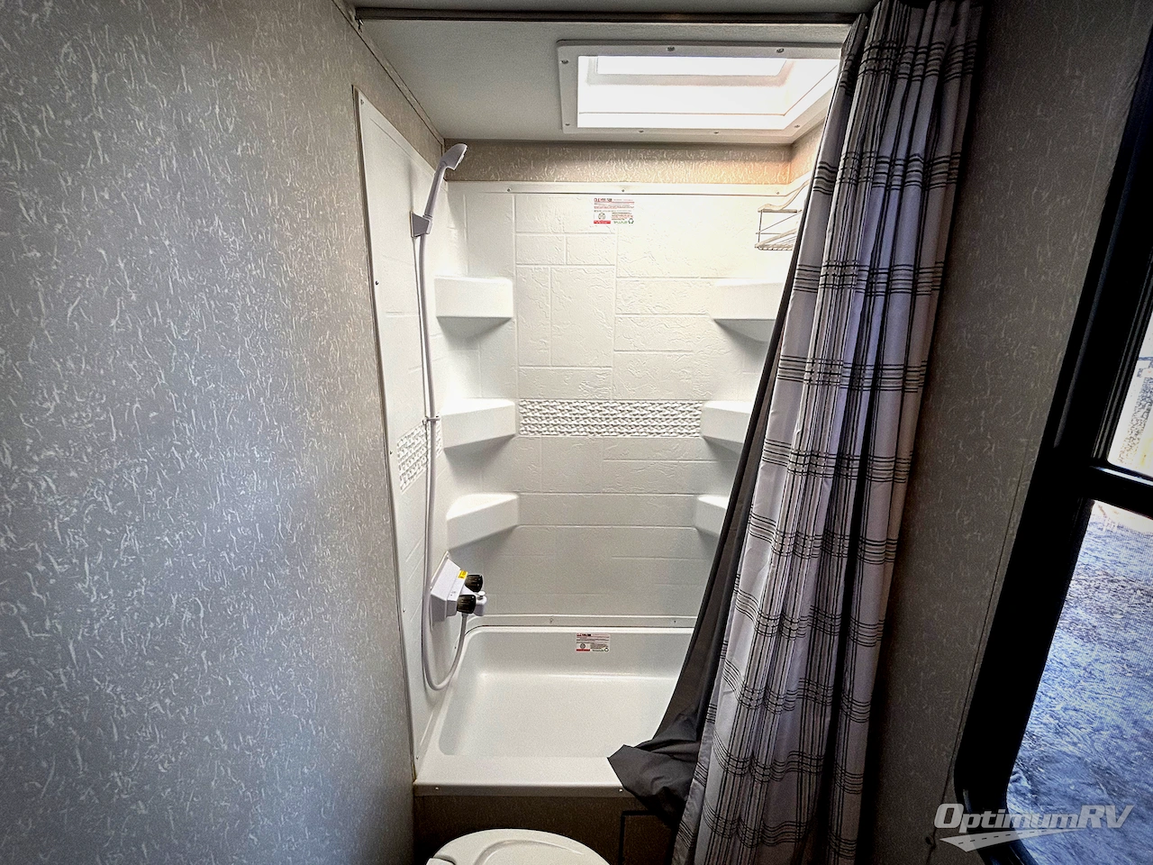 2022 Forest River Cherokee Grey Wolf 27DBH Photo 15