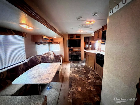2014 Coachmen Catalina 323BHDS RV Photo 4