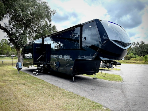 Used 2022 Luxe by the RV Factory Luxe Elite 38GFB Featured Photo