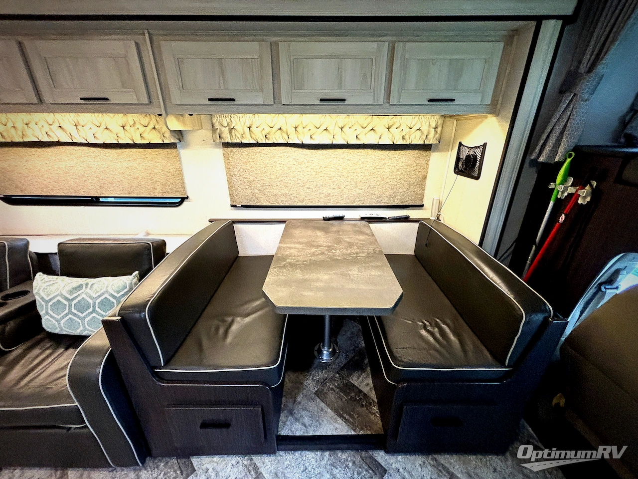 2020 Forest River Sunseeker LE 2550DSLE Chevy Photo 14