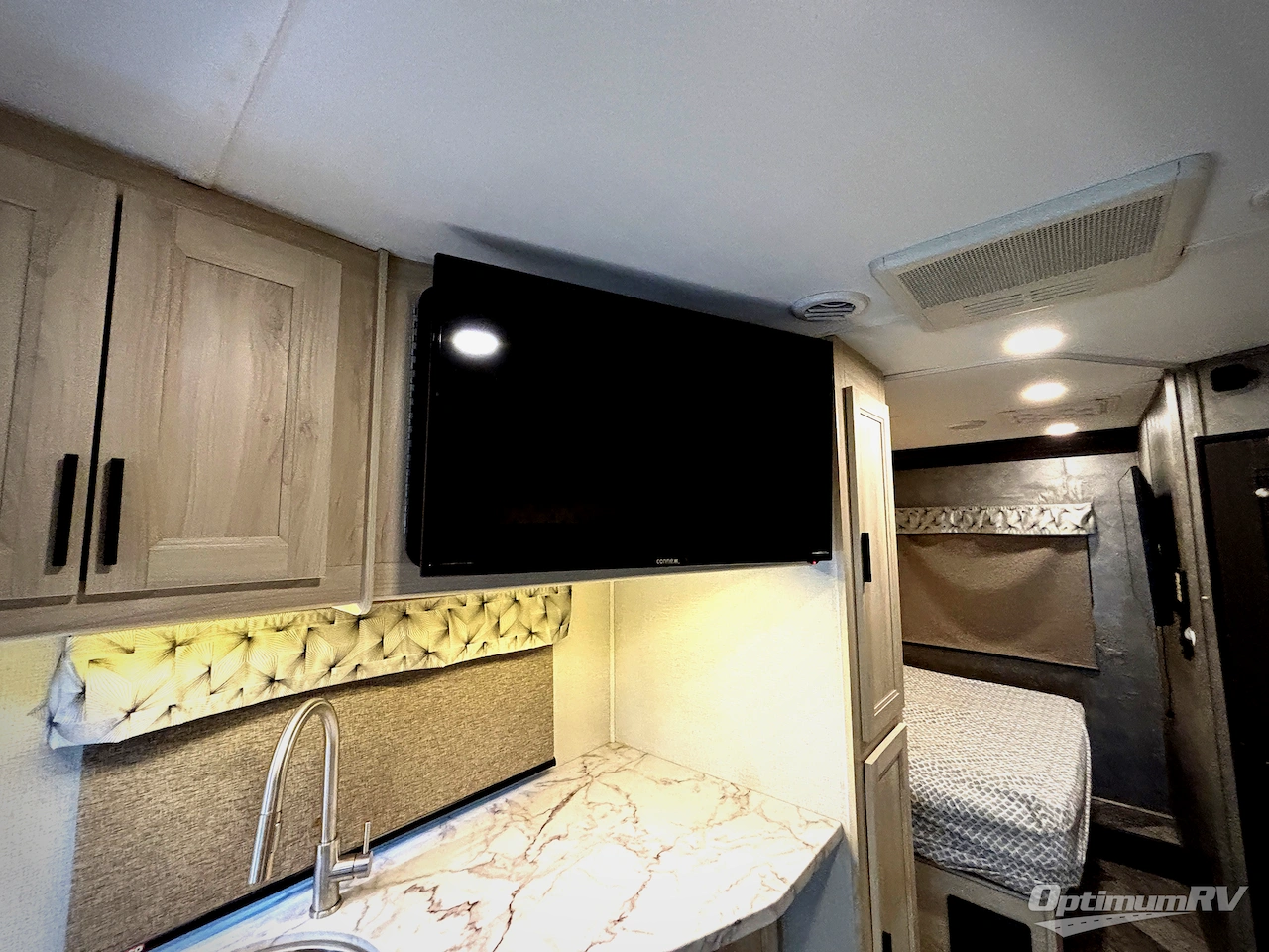 2020 Forest River Sunseeker LE 2550DSLE Chevy Photo 13