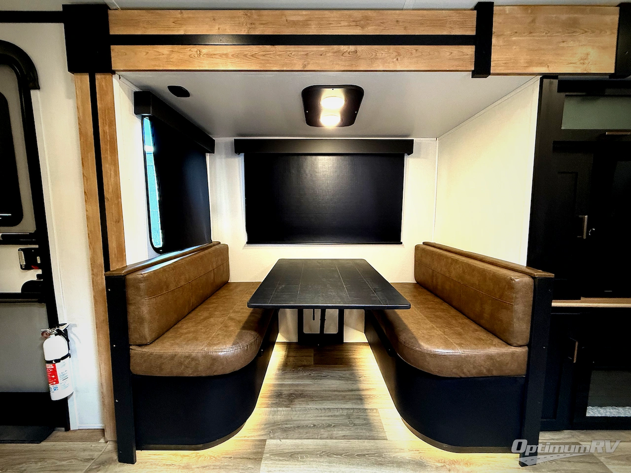 2022 Keystone Outback 330RL Photo 6