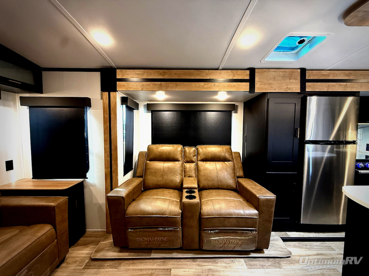 2022 Keystone Outback 330RL Photo 9