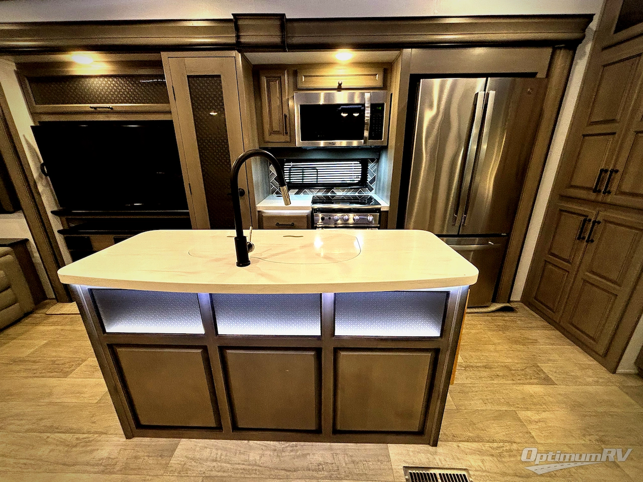 2022 Keystone Montana 3931FB Photo 6