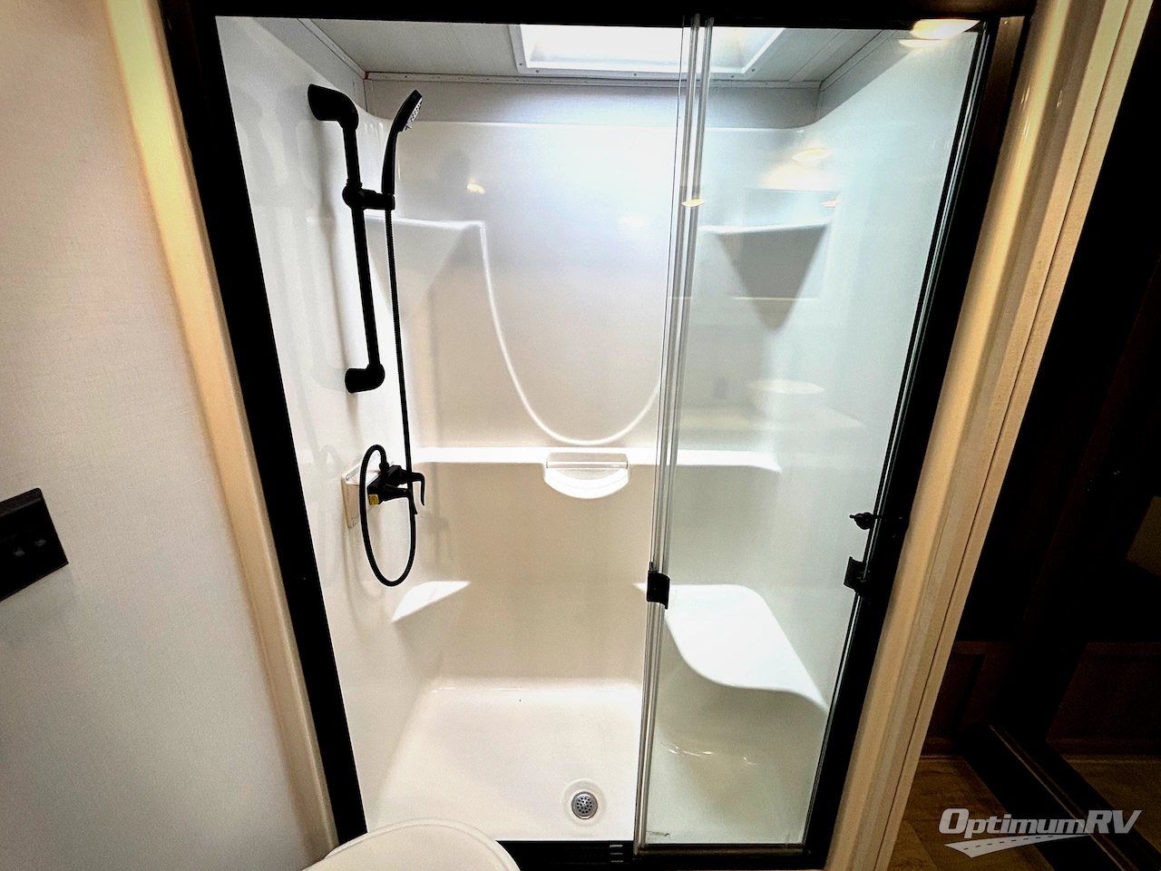 2022 Keystone Montana 3931FB Photo 10