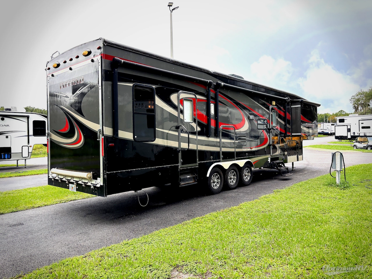 2013 KZ Inferno 3710T Photo 2