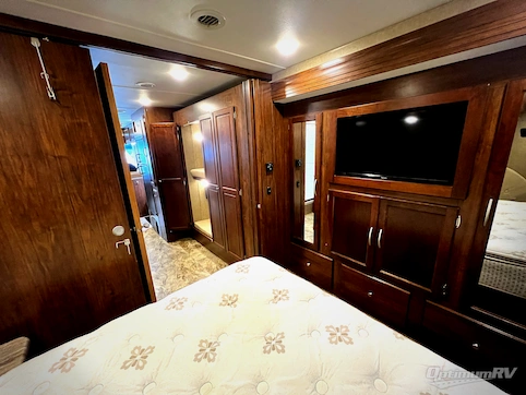 2017 Coachmen Pursuit 33 BH RV Photo 4