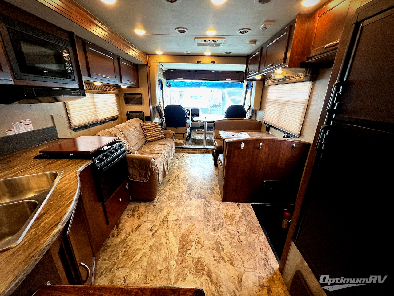 2017 Coachmen Pursuit 33 BH Photo 5