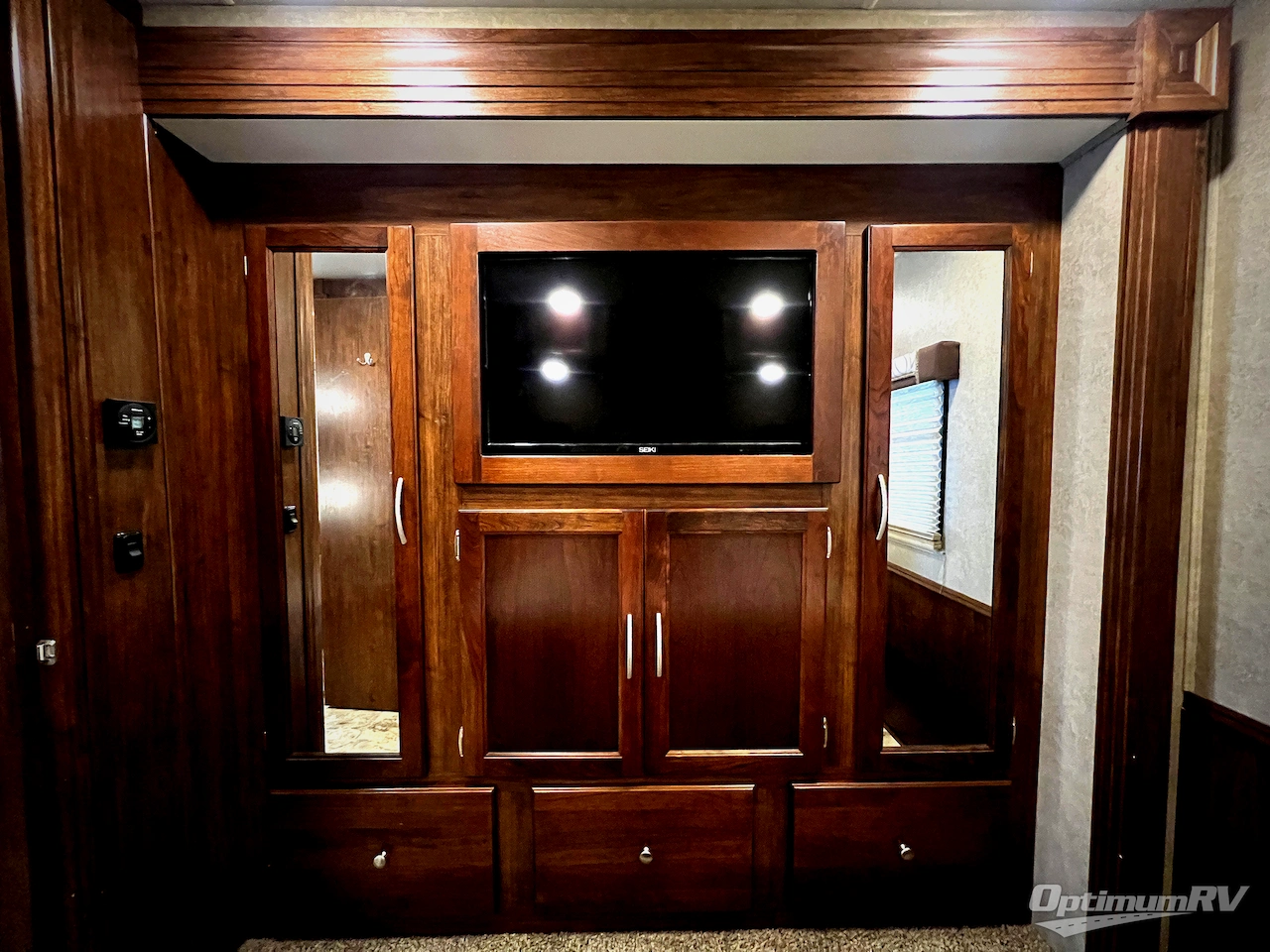 2017 Coachmen Pursuit 33 BH Photo 35