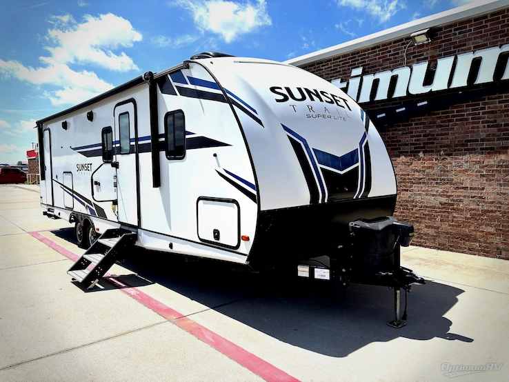 2021 CrossRoads Sunset Trail SS272BH RV Photo 1