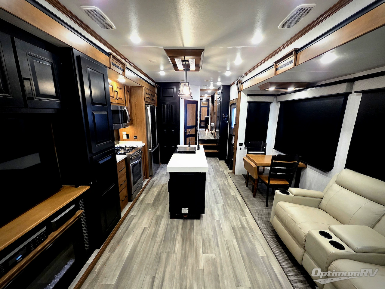 2022 Heartland Bighorn 3970FB Photo 5