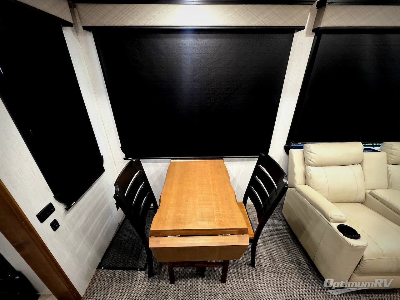 2022 Heartland Bighorn 3970FB Photo 6