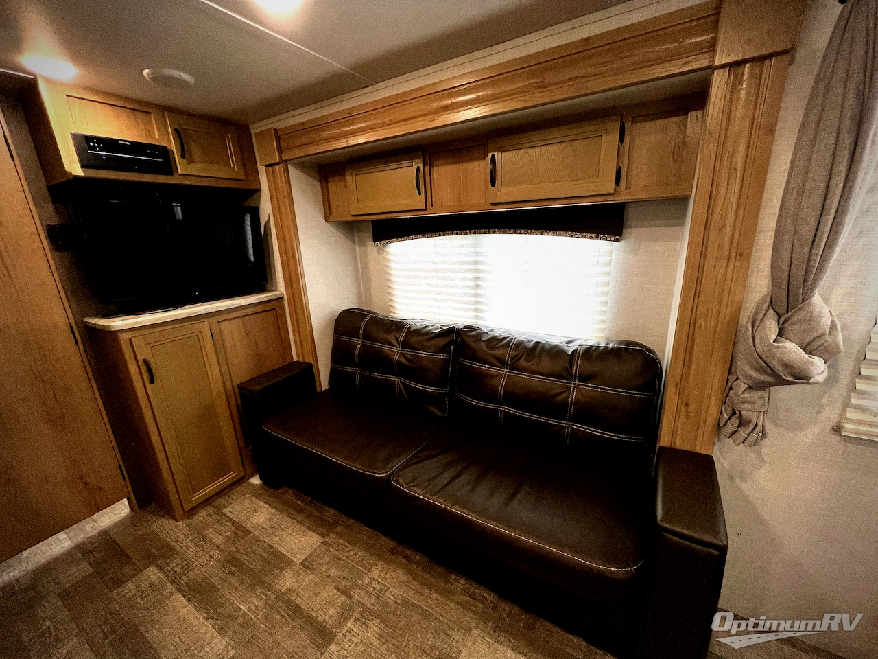 2021 Winnebago Towables Micro Minnie 2106DS Photo 12