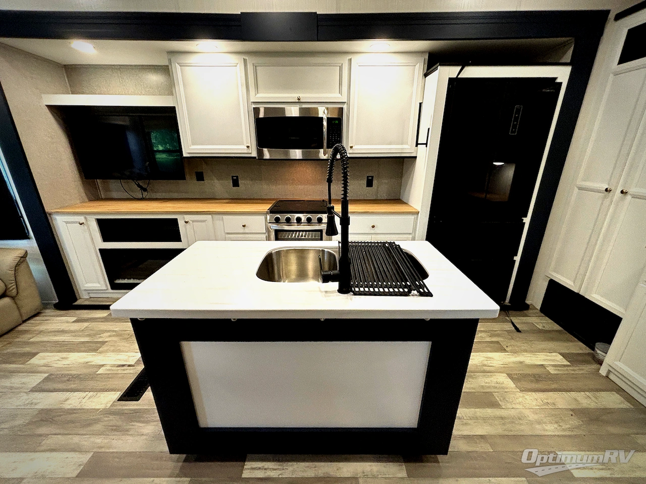 2023 Forest River Cedar Creek Experience 3425RL Photo 5