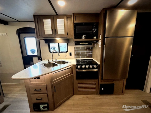2021 Keystone Hideout 272BH RV Photo 3