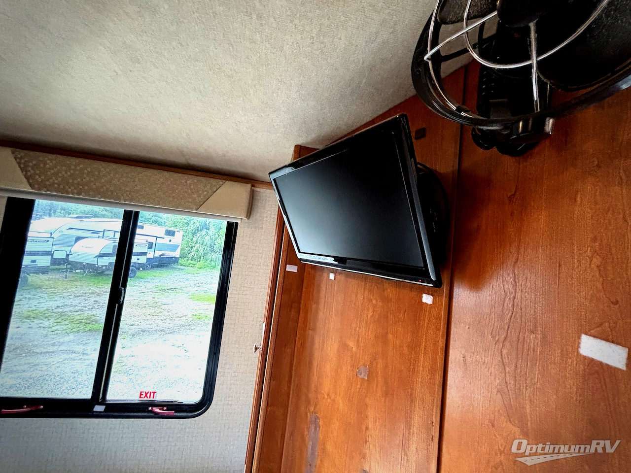 2017 Winnebago Vista 31KE Photo 15