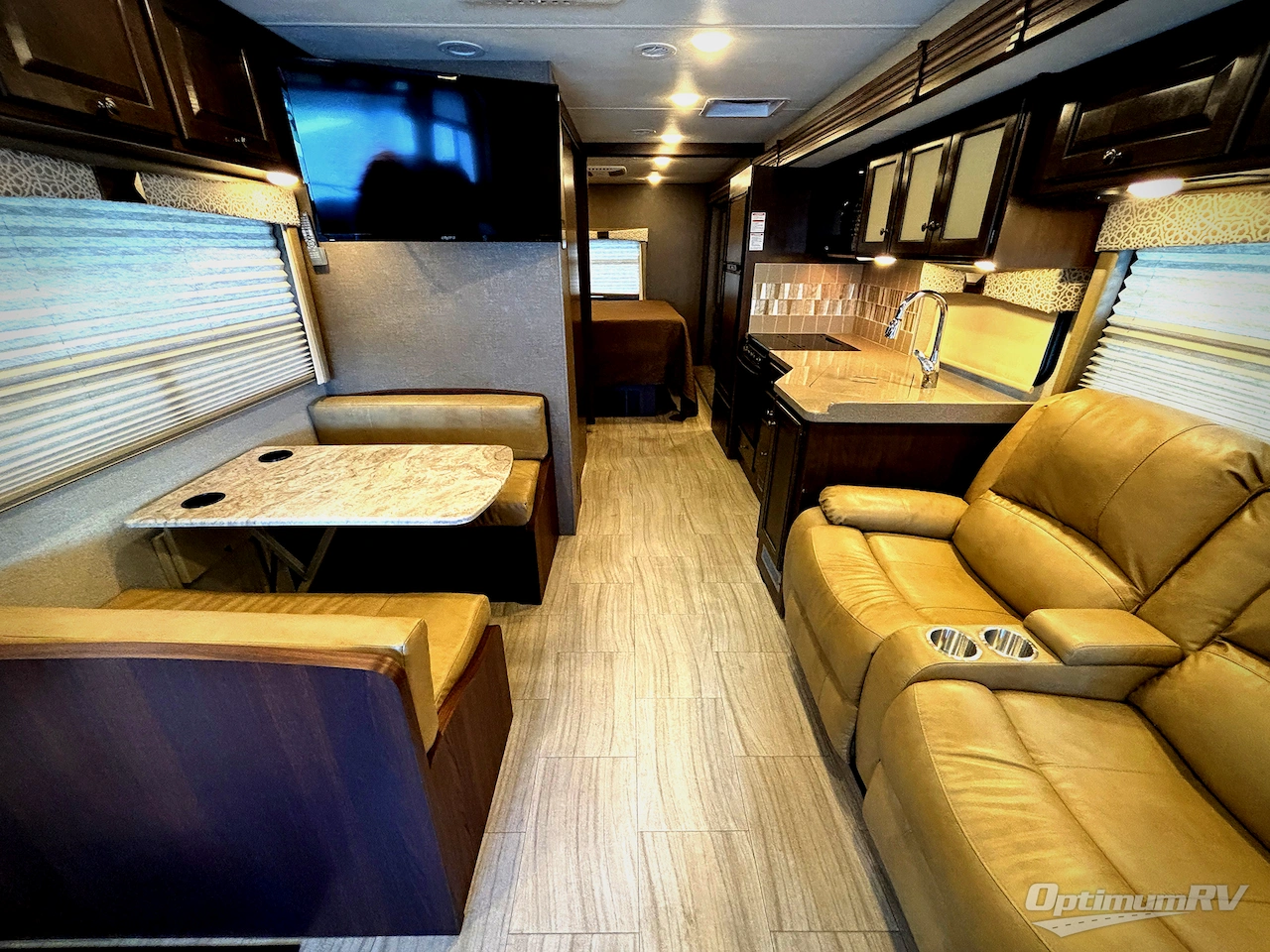 2019 Thor Windsport 29M Photo 4
