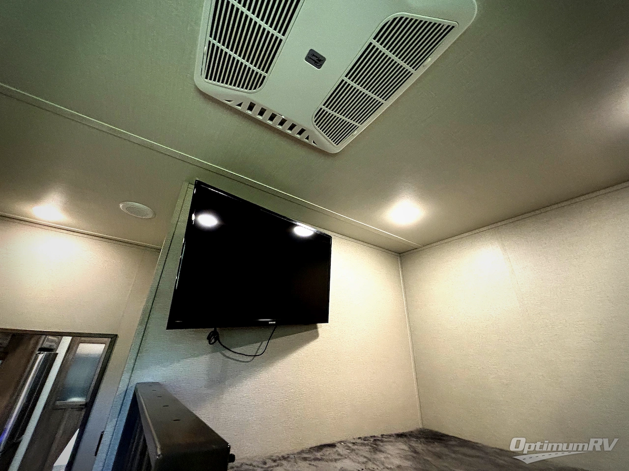 2022 Grand Design Solitude S-Class 3740BH Photo 26