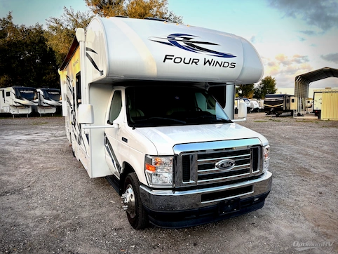 Used 2022 Thor Four Winds 27R Featured Photo