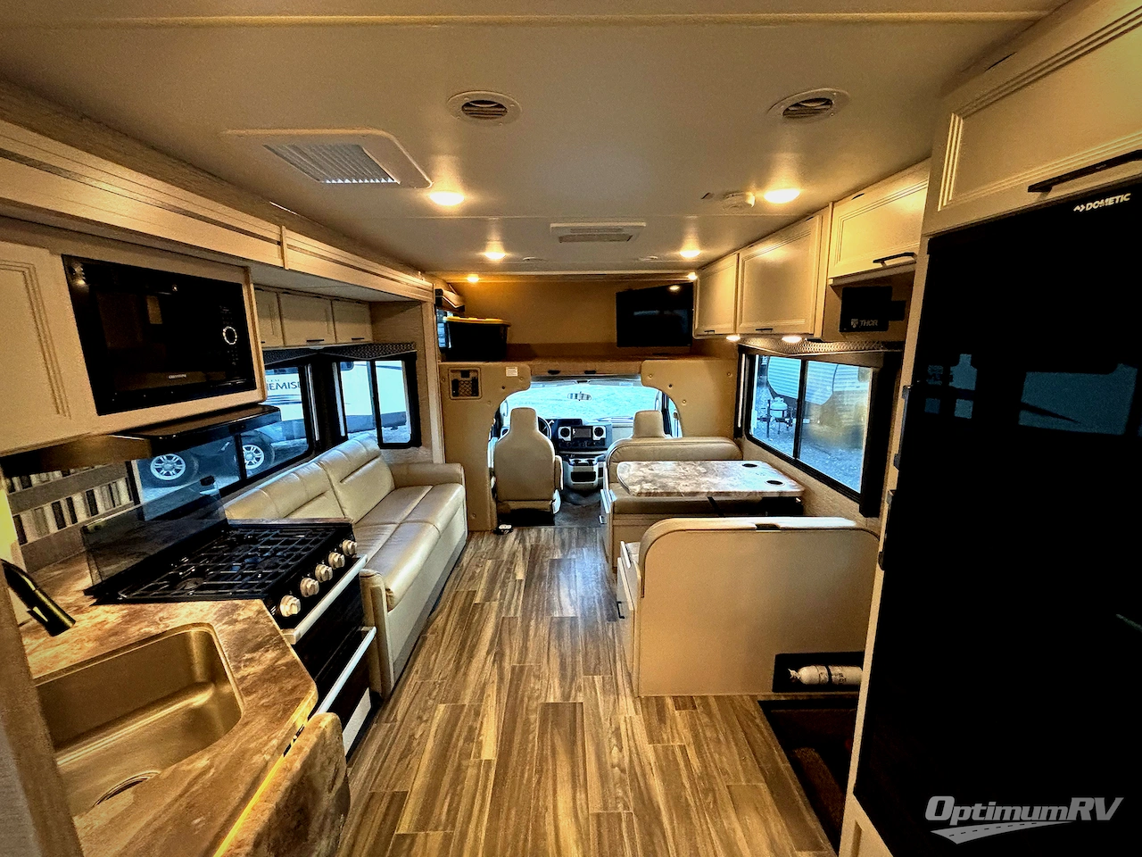 2022 Thor Four Winds 27R Photo 5