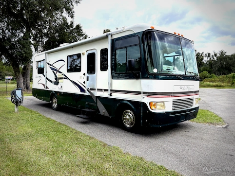 Used 1999 Monaco LaPalma 32S Featured Photo