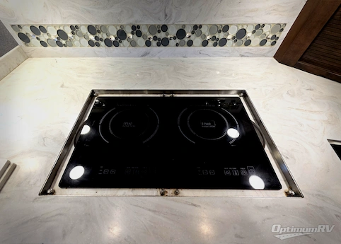 2019 Newmar Ventana LE 4037 RV Photo 3